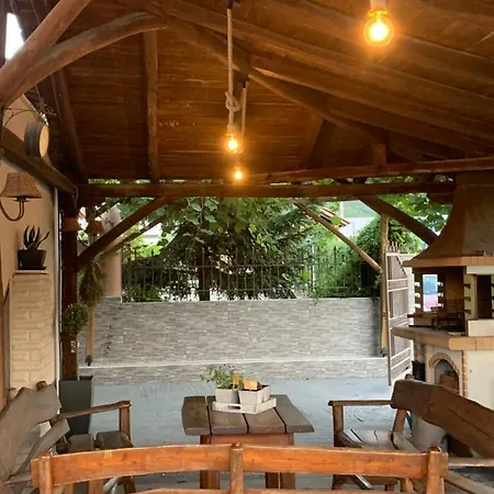 Estia Economy Apartman *